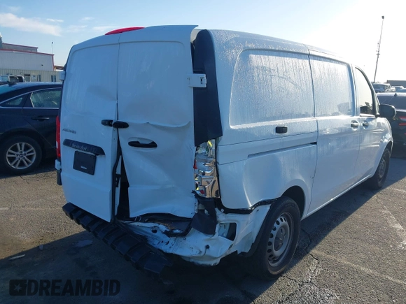 2022 Mercedes-Benz Metris Cargo with VIN W1YV0BEY8N3960426, listed as a IAAI auction lot 42019330 with 37,038 mi miles. Bid and sale history available at carsss.com. Image 4.