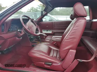 1989 Chrysler LeBaron z VIN 1C3XJ45J8KG223051, wystawiony jako Copart lot #75115464 z przebiegiem 27 923 mil mil oraz Szkody całkowita. Historia ofert i sprzedaży dostępna na DreamBid. Obrazek 7.
