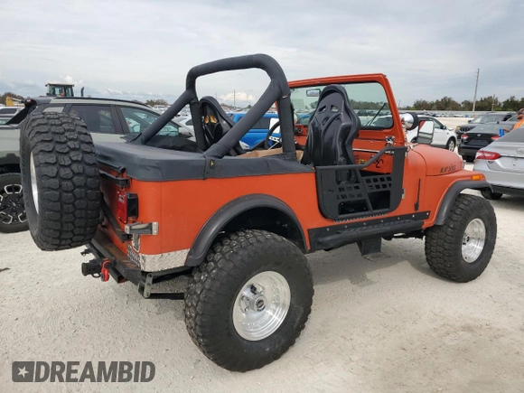1984 Jeep CJ z VIN 1JCCM87E9ET003890, wystawiony jako Copart lot #78302994 z przebiegiem Nie podano mil oraz Szkoda całkowita • Salvage title. Historia ofert i sprzedaży dostępna na DreamBid. Obrazek 3.
