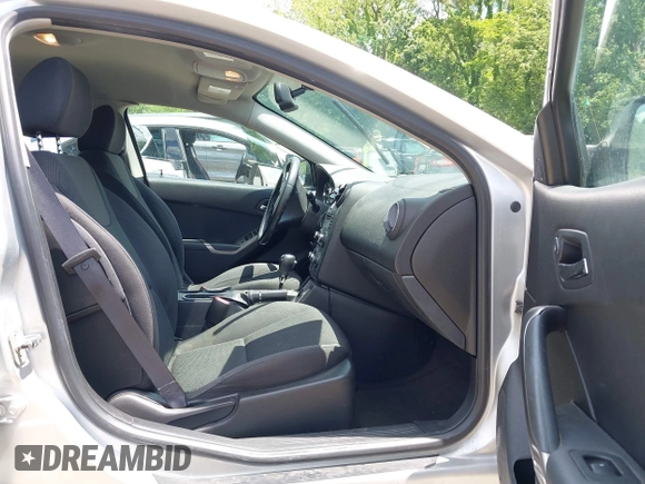 2009 Pontiac G6 GT 1SA with VIN 1G2ZH57N094169976, listed as a IAAI auction lot 42255062 with 163,950 mi miles and . Bid and sale history available at DreamBid. Image 5.