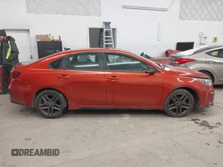 2020 Kia Forte GT-Line with VIN 3KPF34AD3LE261063, listed as a IAAI auction lot 41591603 with 74,898 mi miles. Bid and sale history available at carsss.com. Image 13.