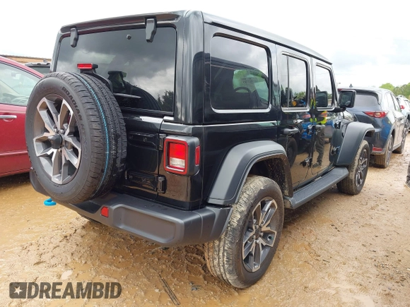 2024 Jeep Wrangler Willys z VIN 1C4RJXN60RW317717, wystawiony jako IAAI lot #42017788 z przebiegiem 10 096 mil mil oraz . Historia ofert i sprzedaży dostępna na DreamBid. Obrazek 4.
