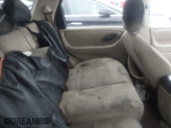 2006 Ford Escape XLT с VIN 1FMCU93156KC03968, выставлен на аукционе IAAI как лот 42441131 с пробегом 279 314 миль миль и . История ставок и продаж доступна на DreamBid. Изображение 8.
