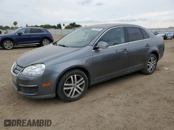 2006 Volkswagen Jetta z VIN 3VWDG71K66M748387, wystawiony jako Copart lot #55269553 z przebiegiem 141 937 mil mil oraz Czysty tytuł • Clean title. Historia ofert i sprzedaży dostępna na DreamBid. Obrazek 1.