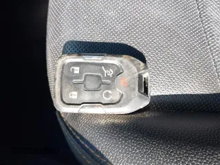 2020 GMC Terrain SLT with VIN 3GKALPEV1LL297977, listed as a IAAI auction lot 42411788 with 125,438 mi miles and . Bid and sale history available at DreamBid. Image 11.