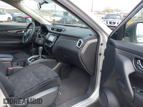 2015 Nissan Rogue SL with VIN 5N1AT2MV7FC764959, listed as a IAAI auction lot 41997813 with 37,129 mi miles and . Bid and sale history available at carsss.com. Image 5.