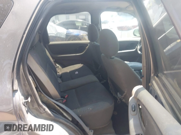 2002 Ford Escape XLT Choice with VIN 1FMYU041X2KB88832, listed as a IAAI auction lot 42400767 with 194,124 mi miles and . Bid and sale history available at DreamBid. Image 8.