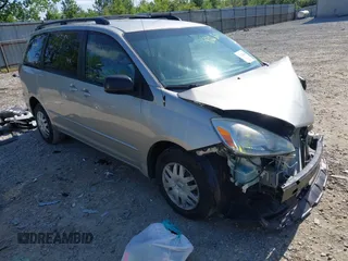 2005 Toyota Sienna CE z VIN 5TDZA23C35S312033, wystawiony jako IAAI lot #42228204 z przebiegiem 143 488 mil mil oraz . Historia ofert i sprzedaży dostępna na DreamBid. Obrazek 1.
