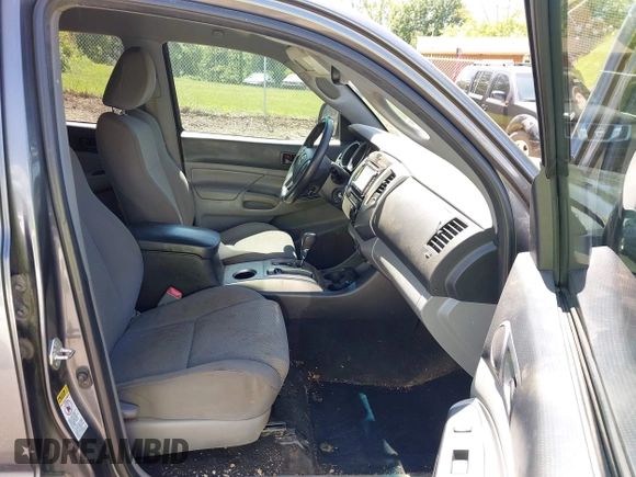 2014 Toyota Tacoma with VIN 5TFLU4ENXEX103129, listed as a IAAI auction lot 42230976 with 191,982 mi miles and . Bid and sale history available at DreamBid. Image 5.