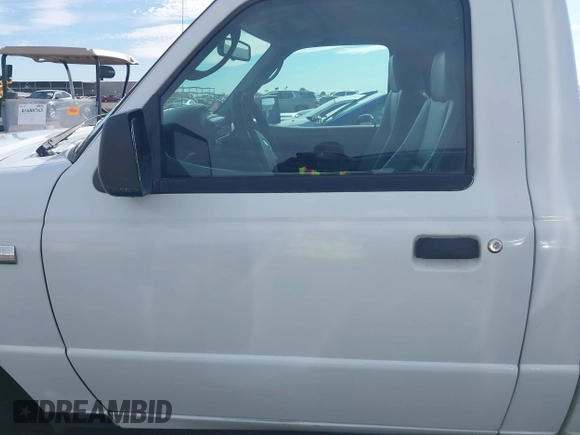 2009 Ford Ranger XL z VIN 1FTYR10D89PA41482, wystawiony jako IAAI lot #41797290 z przebiegiem 110 071 mil mil oraz . Historia ofert i sprzedaży dostępna na DreamBid. Obrazek 14.