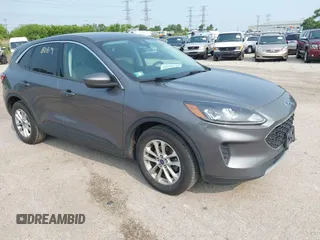 2021 Ford Escape SE z VIN 1FMCU0G62MUA73988, wystawiony jako IAAI lot #42468269 z przebiegiem 75 827 mil mil oraz . Historia ofert i sprzedaży dostępna na DreamBid. Obrazek 1.