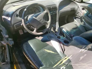 2001 Ford Mustang GT Deluxe z VIN 1FAFP42X21F261058, wystawiony jako Copart lot #56401025 z przebiegiem 248 215 mil mil oraz Szkoda całkowita • Salvage title. Historia ofert i sprzedaży dostępna na DreamBid. Obrazek 8.
