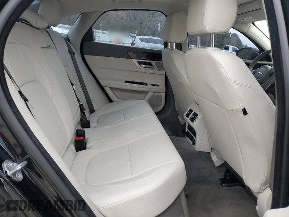 2016 Jaguar XF 35t Premium with VIN SAJBD4BV9GCY10752, listed as a Copart auction lot 44210255 with 103,745 mi miles and Salvage Title. Bid and sale history available at carsss.com. Image 10.