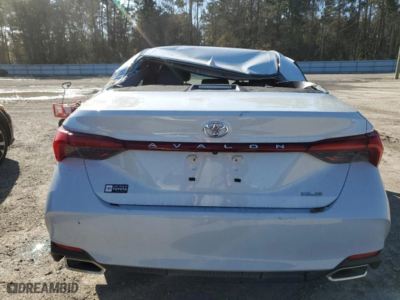 2022 Toyota Avalon XLE with VIN 4T1AZ1FB4NU081122, listed as a Copart auction lot 86999814 with 42,510 mi miles and Salvage Title. Bid and sale history available at carsss.com. Image 6.