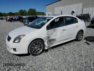 2007 Nissan Sentra SE-R z VIN 3N1BB61E67L725392, wystawiony jako Copart lot #49987735 z przebiegiem 113 884 mil mil oraz Szkoda całkowita • Salvage title. Historia ofert i sprzedaży dostępna na DreamBid. Obrazek 1.