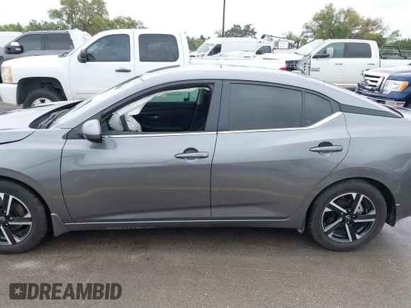 2024 Nissan Sentra SV with VIN 3N1AB8CV6RY262194, listed as a IAAI auction lot 41947048 with 5,629 mi miles and . Bid and sale history available at DreamBid. Image 14.