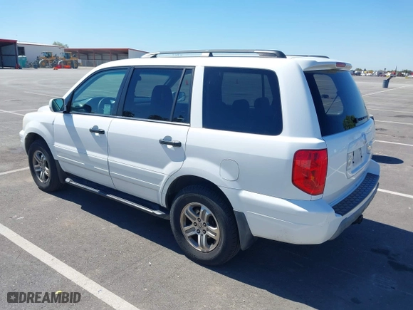 2004 Honda Pilot EX with VIN 2HKYF18424H564482, listed as a IAAI auction lot 41868124 with 173,484 mi miles. Bid and sale history available at carsss.com. Image 3.