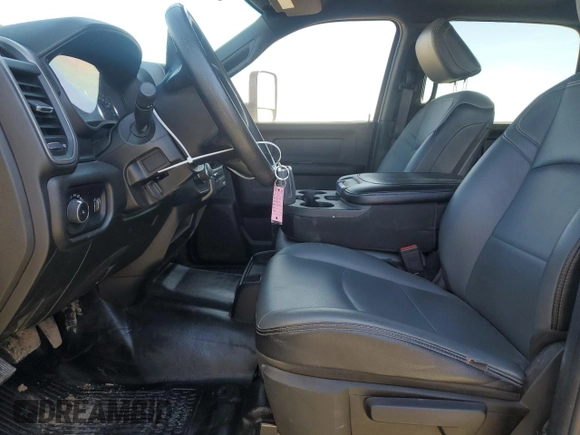2022 Ram 2500 Tradesman with VIN 3C6UR4HJ0NG138627, listed as a Copart auction lot 47321115 with 80,042 mi miles and Salvage title. Bid and sale history available at DreamBid. Image 7.