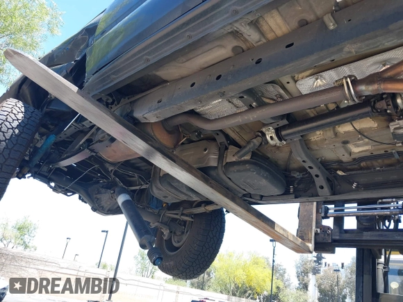2011 Toyota Tacoma with VIN 3TMLU4EN5BM075967, listed as a IAAI auction lot 42228409 with 158,241 mi miles and . Bid and sale history available at DreamBid. Image 18.