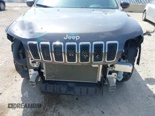 2021 Jeep Cherokee Latitude Lux with VIN 1C4PJMMX4MD149875, listed as a IAAI auction lot 42139782 with 58,324 mi miles and . Bid and sale history available at DreamBid. Image 6.