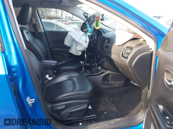 2018 Jeep Compass Limited with VIN 3C4NJCCB5JT358619, listed as a IAAI auction lot 41618229 with 53,185 mi miles and . Bid and sale history available at DreamBid. Image 5.