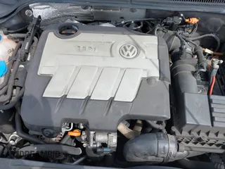 2012 Volkswagen Jetta Sedan TDI w/Premium & Nav with VIN 3VWLL7AJXCM026589, listed as a IAAI auction lot 41870945 with 72,544 mi miles. Bid and sale history available at carsss.com. Image 10.