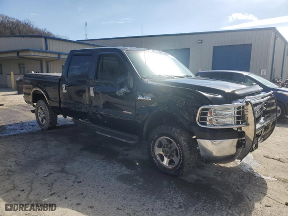 2005 Ford Super Duty F-250 XL with VIN 1FTSW21P15EA32352, listed as a Copart auction lot 47563795 with 145,249 mi miles and Salvage Title. Bid and sale history available at carsss.com. Image 4.