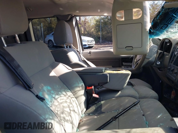 2007 Ford F-150 XLT with VIN 1FTPX14V87FA32806, listed as a IAAI auction lot 41618372 with 265,244 mi miles. Bid and sale history available at carsss.com. Image 5.