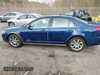 2007 Lincoln MKZ with VIN 3LNHM26T57R647147, listed as a IAAI auction lot 41574855 with 101,202 mi miles. Bid and sale history available at carsss.com. Image 14.