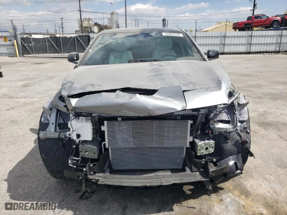 2024 Cadillac LYRIQ Luxury with VIN 1GYKPPRK7RZ109821, listed as a Copart auction lot 52863534 with 1,386 mi miles and Salvage Title. Bid and sale history available at carsss.com. Image 5.