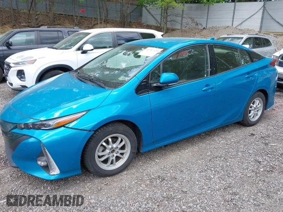 2017 Toyota Prius Plus z VIN JTDKARFP5H3006370, wystawiony jako IAAI lot #42247423 z przebiegiem 116 412 mil mil oraz . Historia ofert i sprzedaży dostępna na DreamBid. Obrazek 2.