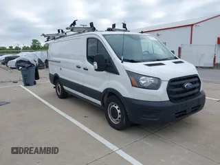 2020 Ford Transit Cargo z VIN 1FTYE1Y85LKA25294, wystawiony jako IAAI lot #42215415 z przebiegiem 228 287 mil mil oraz . Historia ofert i sprzedaży dostępna na DreamBid. Obrazek 1.