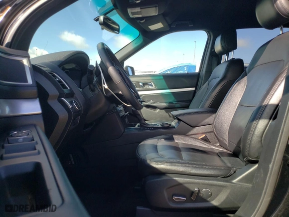 2017 Ford Explorer XLT with VIN 1FM5K7D8XHGE25667, listed as a Copart auction lot 49344795 with 105,071 mi miles and Salvage Title. Bid and sale history available at carsss.com. Image 7.