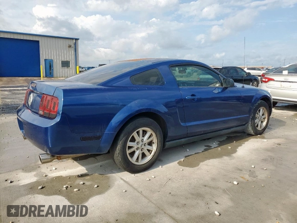 2007 Ford Mustang Deluxe with VIN 1ZVFT80NX75259360, listed as a Copart auction lot 64798625 with 194,209 mi miles and Clean title. Bid and sale history available at DreamBid. Image 3.