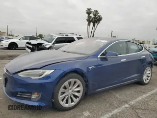 2017 Tesla Model S 100D z VIN 5YJSA1E20HF192300, wystawiony jako Copart lot #52931815 z przebiegiem 93 916 mil mil oraz Szkoda całkowita • Salvage title. Historia ofert i sprzedaży dostępna na DreamBid. Obrazek 1.