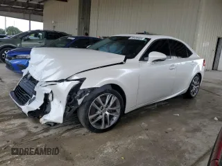 2020 Lexus IS 300 z VIN JTHAA1D21L5105655, wystawiony jako Copart lot #79136904 z przebiegiem 47 111 mil mil oraz Nie do naprawy • Non repairable. Historia ofert i sprzedaży dostępna na DreamBid. Obrazek 1.