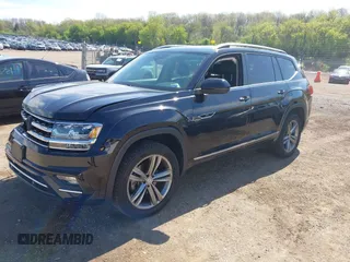 2019 Volkswagen Atlas SEL R-Line z VIN 1V2RR2CA0KC579035, wystawiony jako IAAI lot #42205407 z przebiegiem 66 188 mil mil oraz . Historia ofert i sprzedaży dostępna na DreamBid. Obrazek 2.