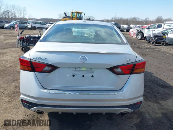 2020 Nissan Altima 2.5 SL with VIN 1N4BL4EV3LN322219, listed as a IAAI auction lot 41635181 with 11,574 mi miles. Bid and sale history available at carsss.com. Image 16.