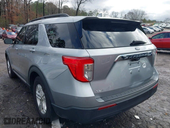 2020 Ford Explorer XLT with VIN 1FMSK7DHXLGB18222, listed as a IAAI auction lot 41541109 with 100,649 mi miles. Bid and sale history available at carsss.com. Image 6.