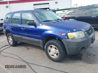 2006 Ford Escape XLS z VIN 1FMYU92Z06KC94080, wystawiony jako IAAI lot #42704631 z przebiegiem 179 531 mil mil oraz . Historia ofert i sprzedaży dostępna na DreamBid. Obrazek 1.
