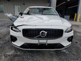 2024 Volvo S60 Plus Dark Theme with VIN 7JRL12TL7RG317758, listed as a Copart auction lot 61098314 with 1,740 mi miles and Non Repairable. Bid and sale history available at carsss.com. Image 5.