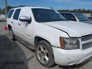 2008 Chevrolet Tahoe 3LT with VIN 1GNFC13058R119129, listed as a IAAI auction lot 41619020 with 309,034 mi miles and . Bid and sale history available at DreamBid. Image 1.