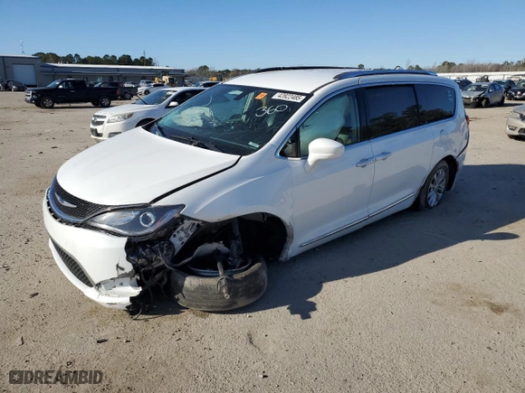 2018 Chrysler Pacifica Touring L with VIN 2C4RC1BG0JR233737, listed as a Copart auction lot 42822485 with NaN miles and Salvage Title. Bid and sale history available at carsss.com. Image 1.