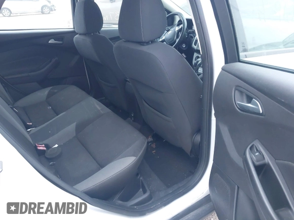 2013 Ford Focus SE with VIN 1FADP3F29DL343536, listed as a IAAI auction lot 41396247 with 185,737 mi miles. Bid and sale history available at carsss.com. Image 8.