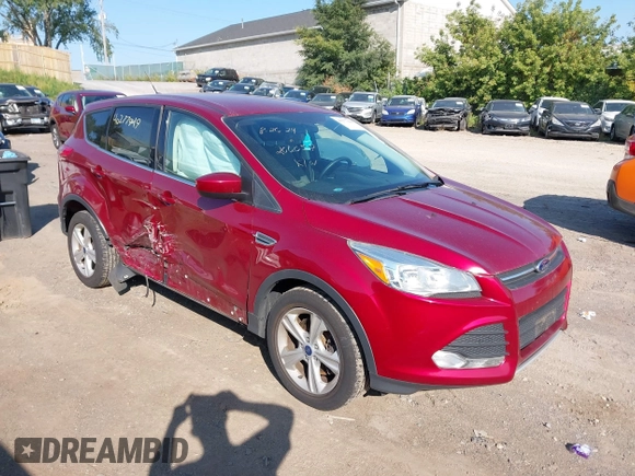 2015 Ford Escape SE with VIN 1FMCU9G90FUA11152, listed as a IAAI auction lot 40277949 with 182,450 mi miles. Bid and sale history available at carsss.com. Image 1.