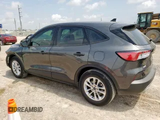 2020 Ford Escape S z VIN 1FMCU0F62LUA62327, wystawiony jako Copart lot #59218455 z przebiegiem 13 257 mil mil oraz Szkoda całkowita • Salvage title. Historia ofert i sprzedaży dostępna na DreamBid. Obrazek 2.