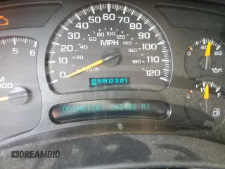 2005 Chevrolet Tahoe Z71 with VIN 1GNEC13T85R200692, listed as a Copart auction lot 62088855 with 242,402 mi miles and Salvage title. Bid and sale history available at DreamBid. Image 9.