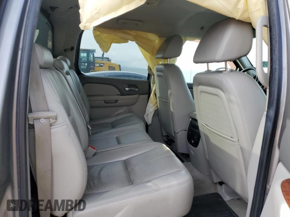 2007 Chevrolet Avalanche LTZ with VIN 3GNFK12Y77G232461, listed as a Copart auction lot 45599675 with 233,762 mi miles and Salvage Title. Bid and sale history available at DreamBid. Image 10.