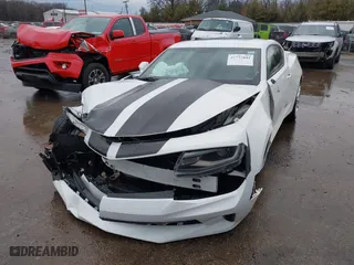 2016 Chevrolet Camaro 2LT with VIN 1G1FD1RS6G0160573, listed as a IAAI auction lot 41722891 with 4 mi miles. Bid and sale history available at carsss.com. Image 2.