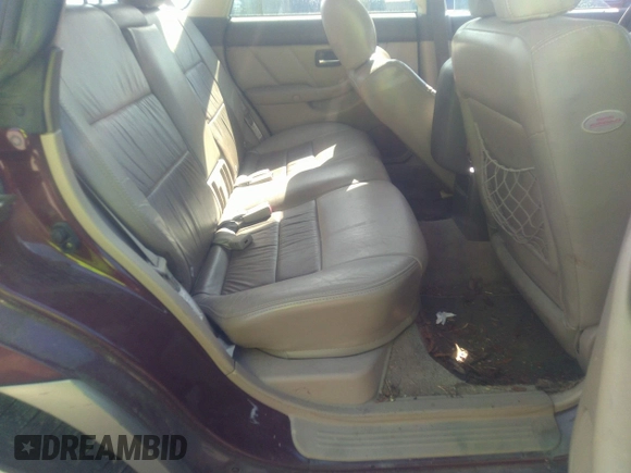 2001 Subaru Legacy Outback L.L. Bean z VIN 4S3BH806X17654226, wystawiony jako IAAI lot #41663237 z przebiegiem 192 339 mil mil oraz . Historia ofert i sprzedaży dostępna na DreamBid. Obrazek 8.
